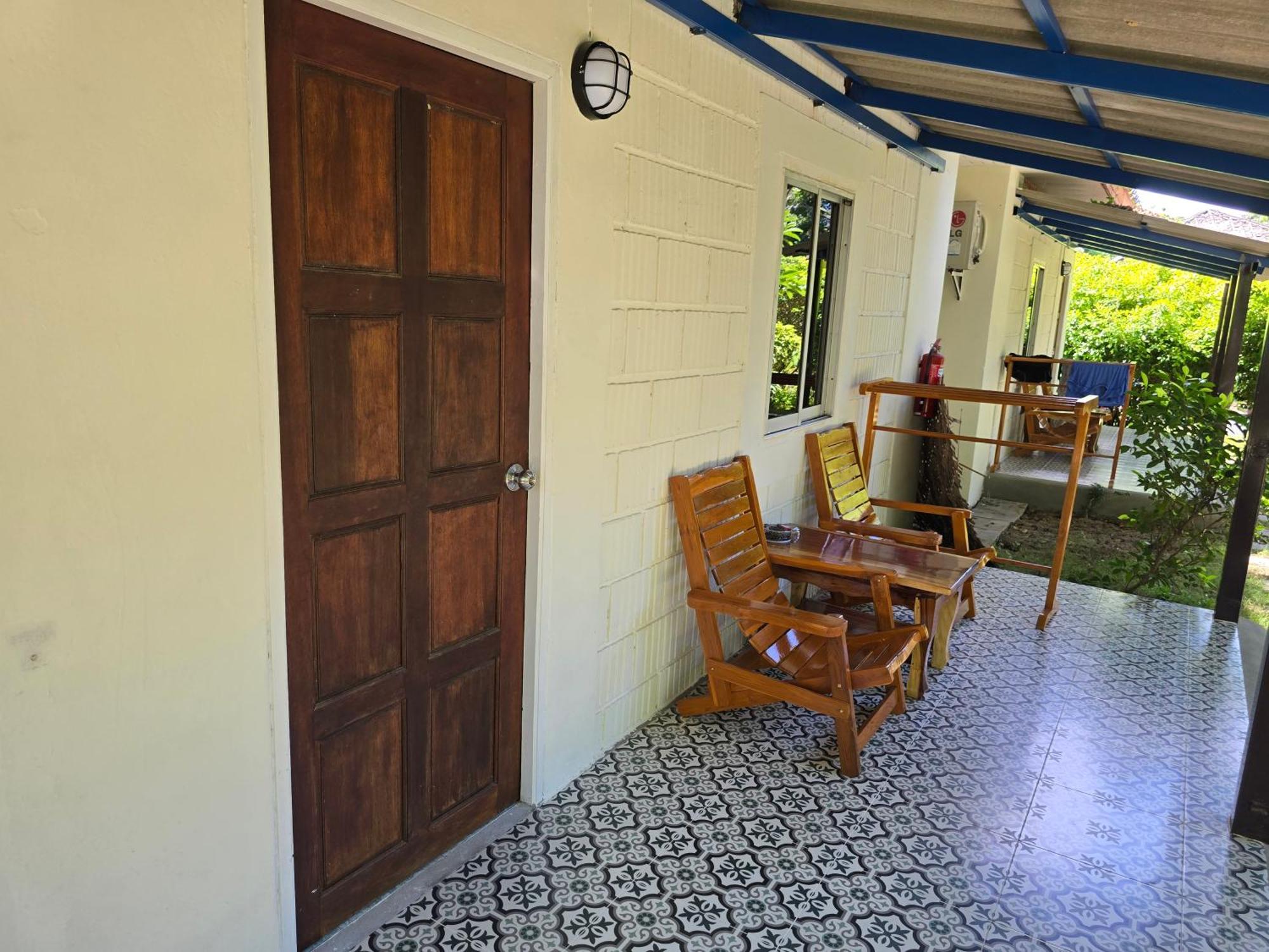 Hotel The Blue Gecko Ko Lanta Zimmer foto
