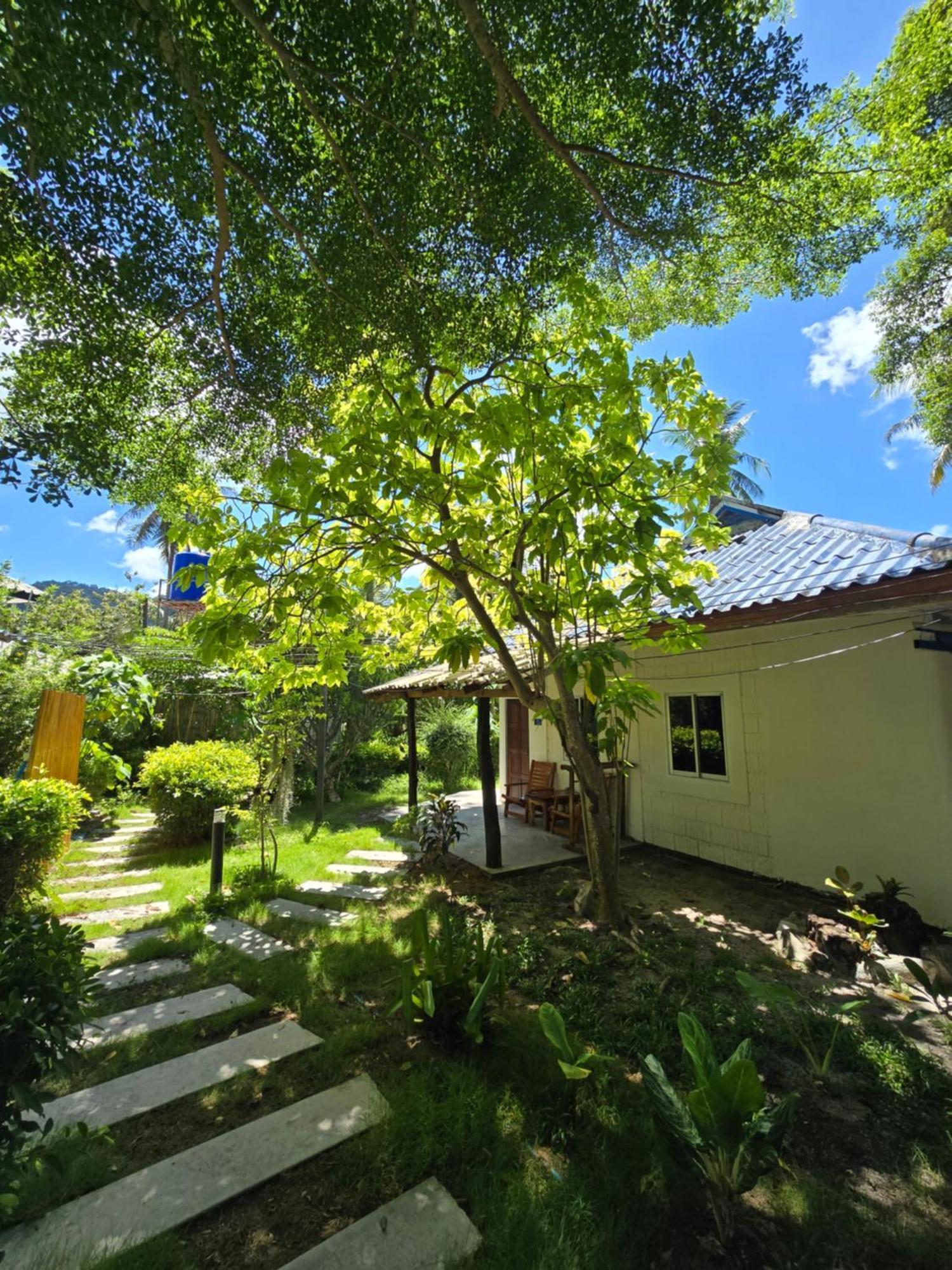 Hotel The Blue Gecko Ko Lanta Exterior foto